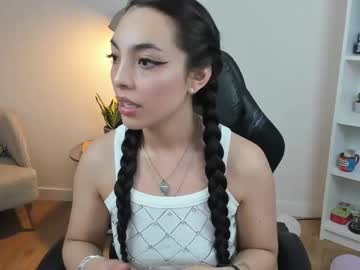 See _bellaevans_ online Now @ spicyfreecams.com