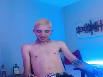 See Alexxx_damn online Now @ spicyfreecams.com