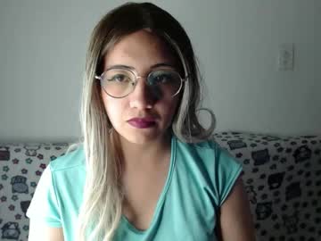 See Amycosplay99 online Now @ spicyfreecams.com