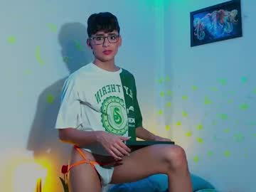See Arnold_laurent online Now @ spicyfreecams.com
