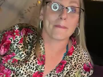 See Bossmomma online Now @ spicyfreecams.com