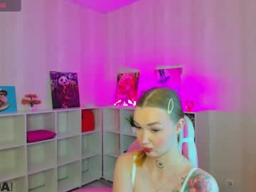 See Cheryl_kelly online Now @ spicyfreecams.com