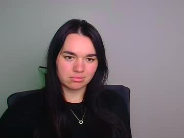 See Chris_mee online Now @ spicyfreecams.com