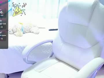 See Dahian_carter online Now @ spicyfreecams.com