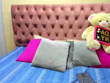 See Daniibelluci online Now @ spicyfreecams.com
