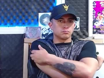 See Darko0717 online Now @ spicyfreecams.com