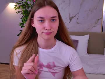 See Elizabethcash online Now @ spicyfreecams.com