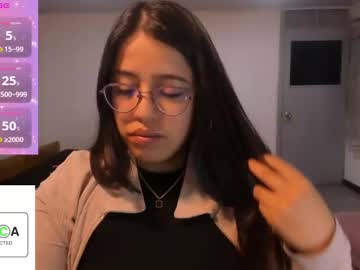 See Ellie_jones1 online Now @ spicyfreecams.com