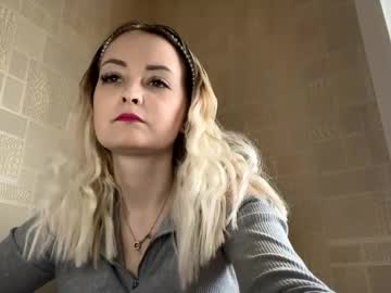 See Emma_leam online Now @ spicyfreecams.com