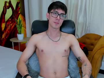 See Etham_wolf online Now @ spicyfreecams.com