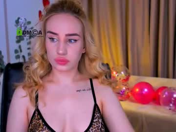 See Filla_rei online Now @ spicyfreecams.com
