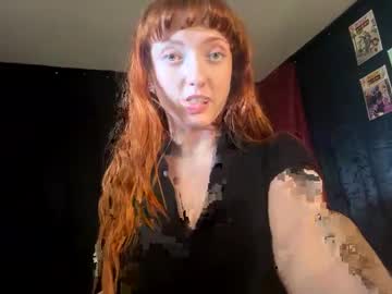 See Foxyredddd online Now @ spicyfreecams.com