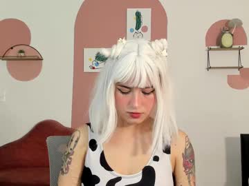 See Gaiadeniskas online Now @ spicyfreecams.com