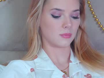 See Gentlerossi online Now @ spicyfreecams.com