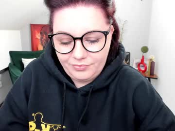 See Jessicabluee online Now @ spicyfreecams.com