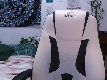 See Kennyomeliya online Now @ spicyfreecams.com