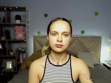 See Khaleesimoon online Now @ spicyfreecams.com