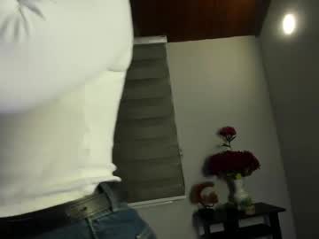 See Kylie_smith20 online Now @ spicyfreecams.com