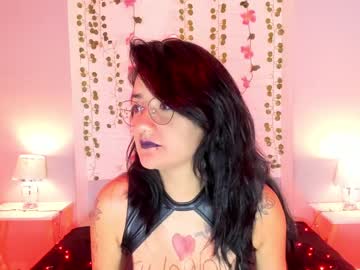 See Kyliemaxwell online Now @ spicyfreecams.com