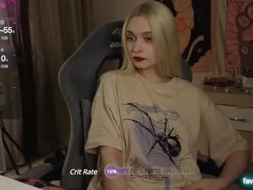 See Lucysbrain online Now @ spicyfreecams.com