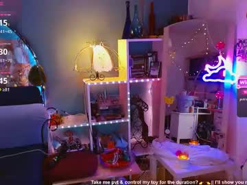 See Lunaoddity online Now @ spicyfreecams.com