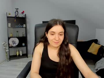 See Melissawiliam online Now @ spicyfreecams.com