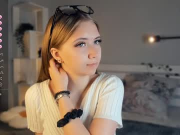 See Missm1racle online Now @ spicyfreecams.com