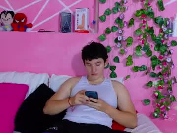 See Peter__foxxx online Now @ spicyfreecams.com