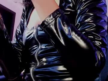 See Pia_mo online Now @ spicyfreecams.com