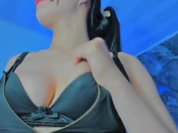 See Sara_allenx online Now @ spicyfreecams.com