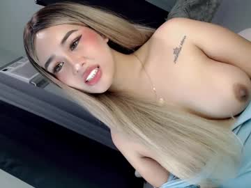 See Secret_lover22 online Now @ spicyfreecams.com