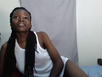 See Sesa18 online Now @ spicyfreecams.com