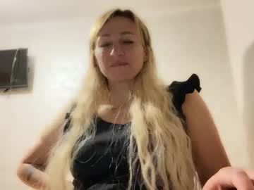 See Silkandspice online Now @ spicyfreecams.com