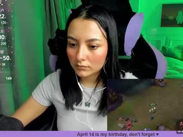 See Soy___lili online Now @ spicyfreecams.com