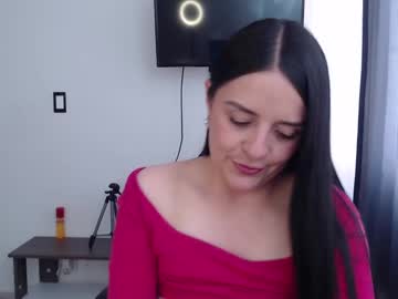 See Victoriahot_23 online Now @ spicyfreecams.com