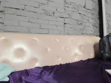 See Vixvixenn online Now @ spicyfreecams.com